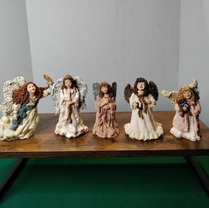 5 Vintage June McKenna Collectibles Hand Painted Christmas Angel Figurine Lot. Y
